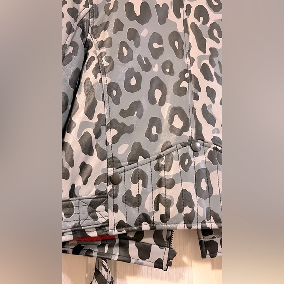 MadeMe NYC *Rare* Genuine Leather Jacket - Picture 2 of 5